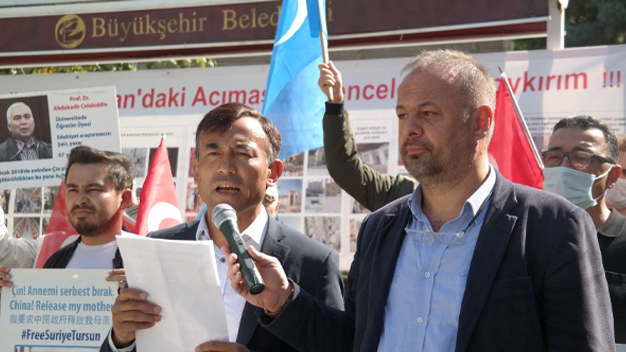 Doğu Türkistanlı mağdurlar Çin'in zulmünü duyurmak için Eskişehir’e geldi