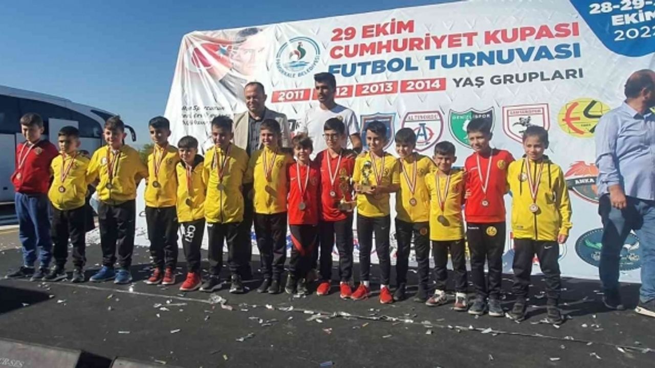 Eskişehirli minikler Cumhuriyet Kupası’nda farklı başarılar elde etti
