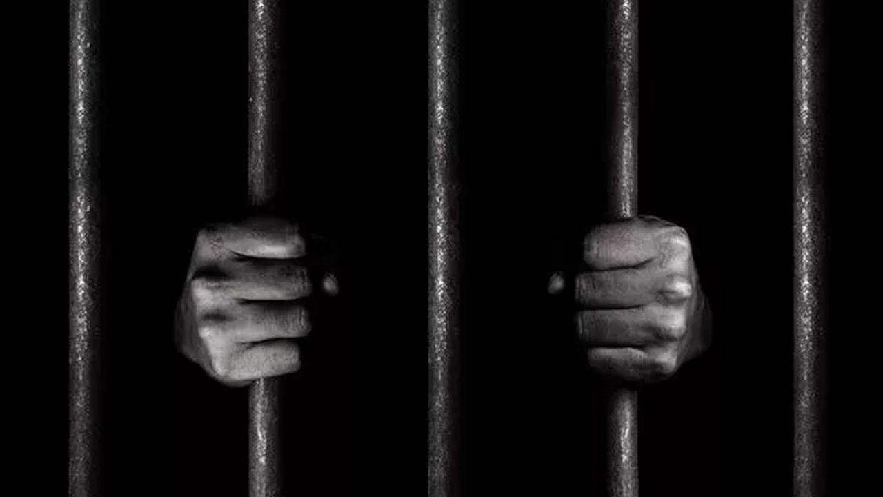11 kişiye toplam 150 yıl 46 ay hapis