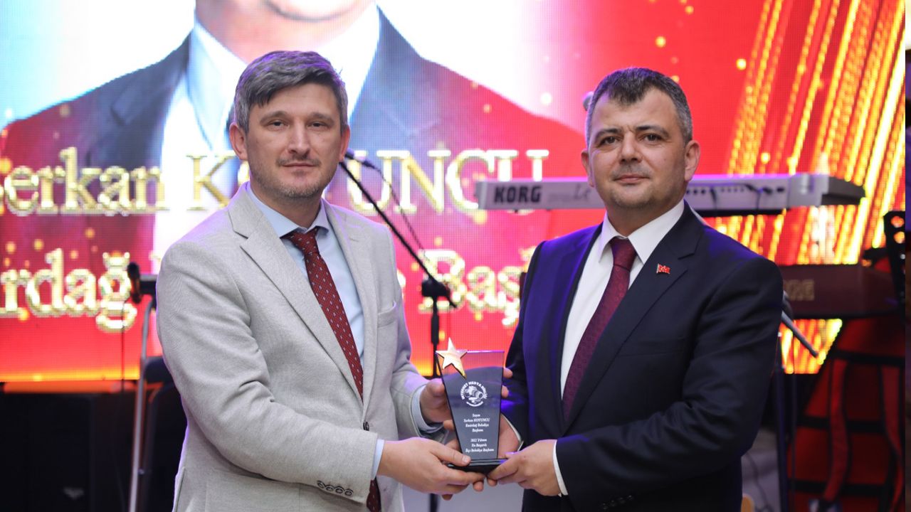 Emirdağ Belediye Başkanı Serkan Koyuncu ödül kazandı