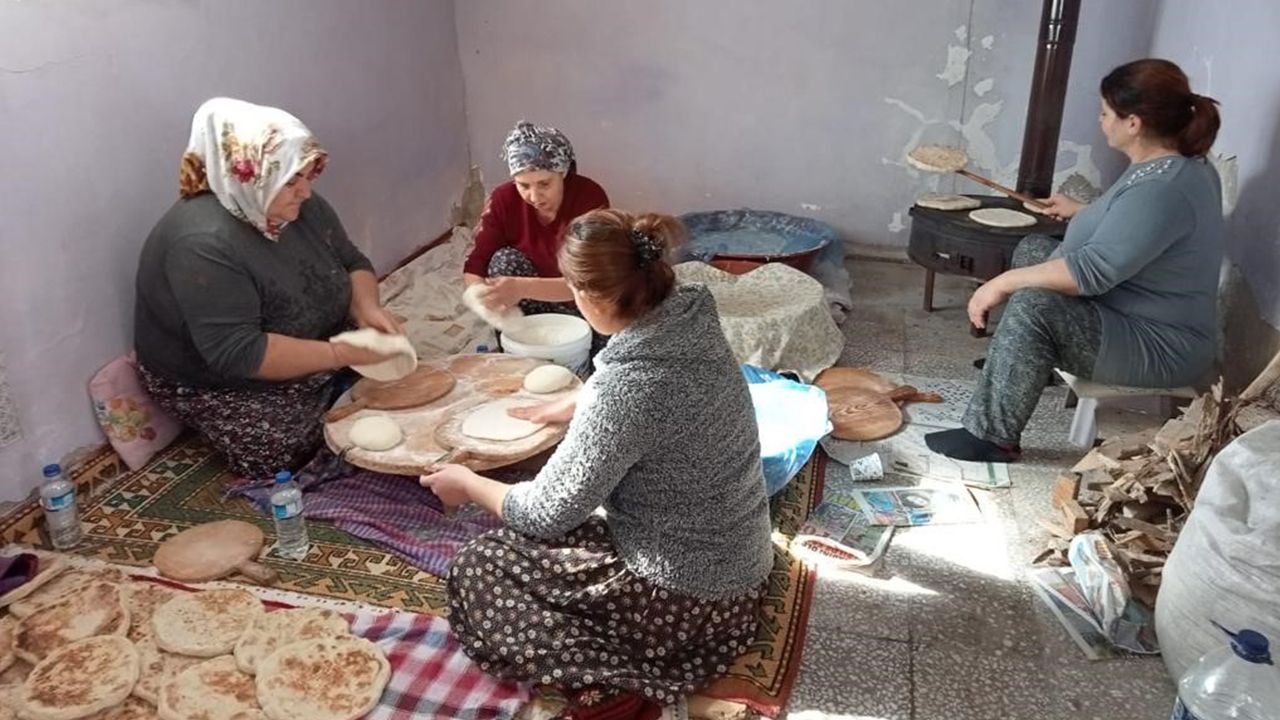 Beylikovalı kadınlardan deprem bölgesine 20 bin bazlama