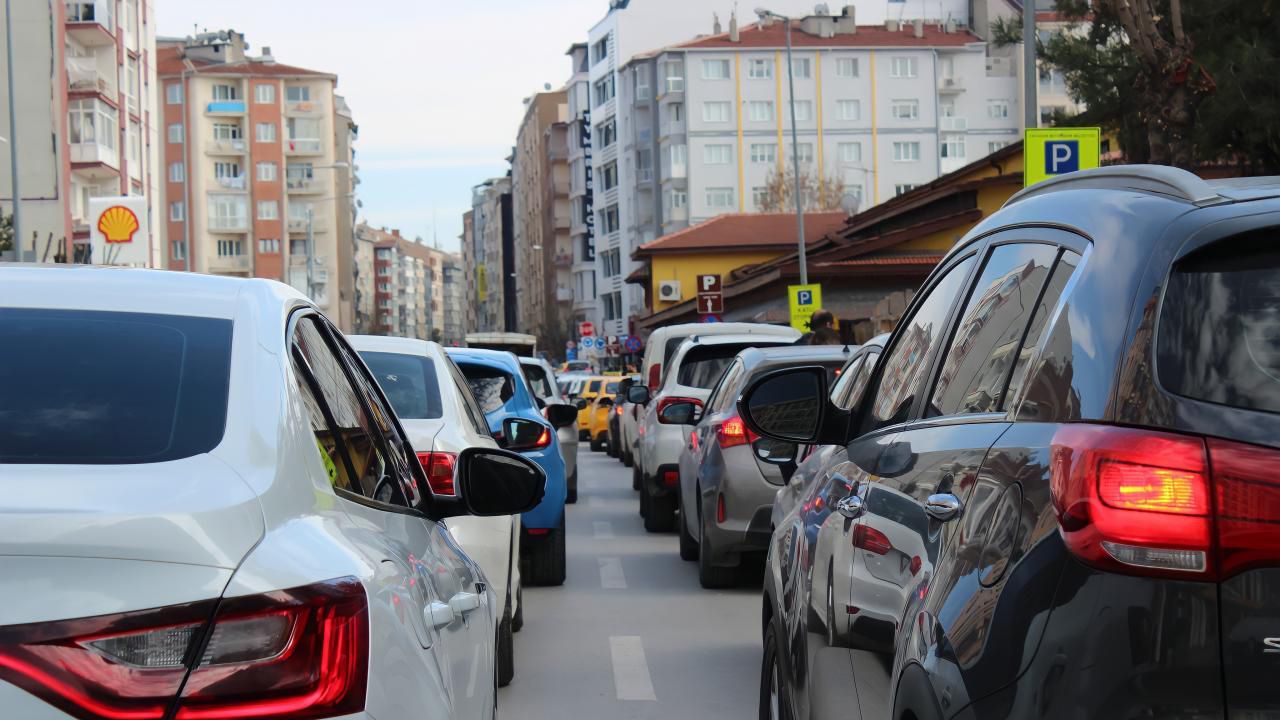 Eskişehir’de araç sayısı artarak 324 bin oldu