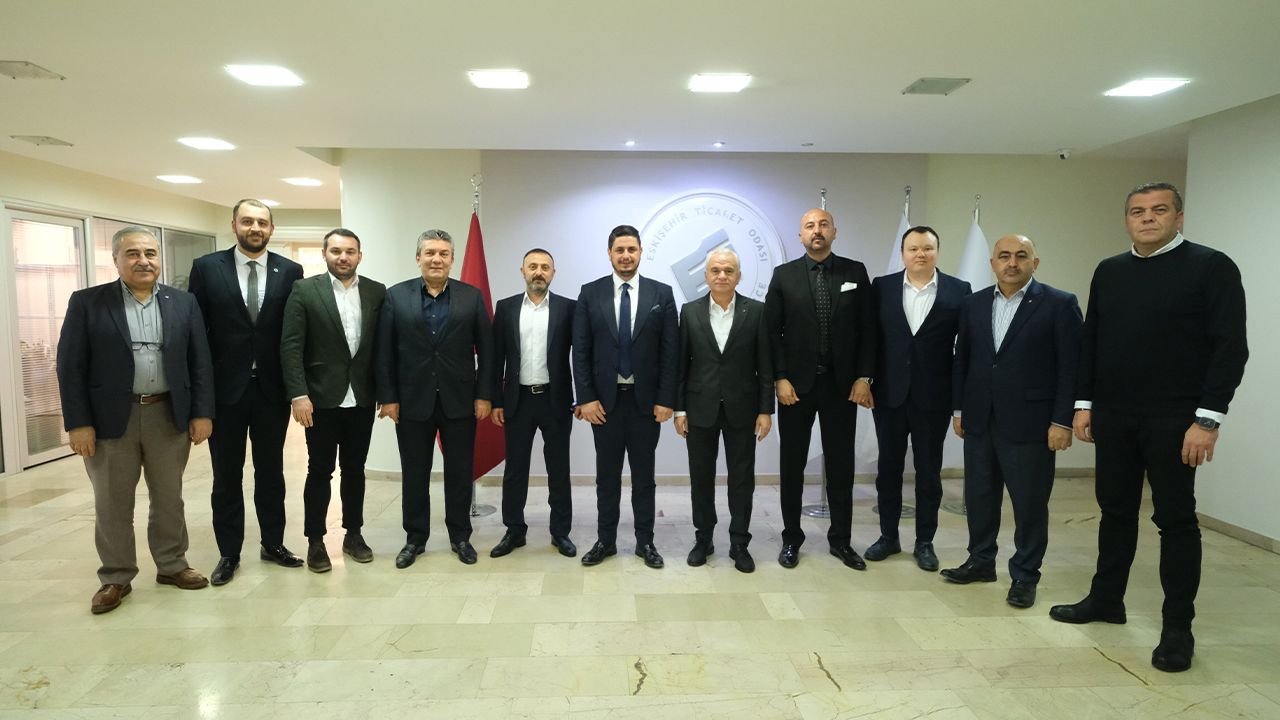ETO Başkanı Metin Güler ve Eskişehirspor Kulübü bir arada