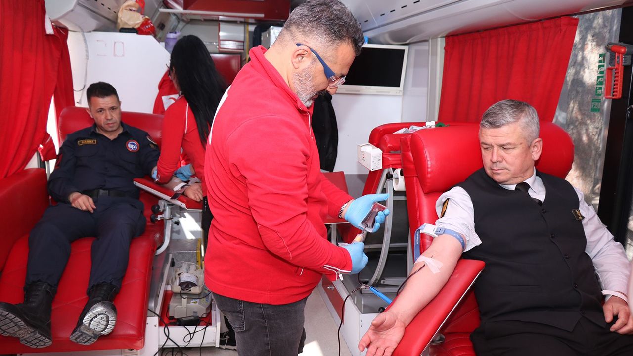Eskişehir'de jandarma personelleri kan bağışında bulundu