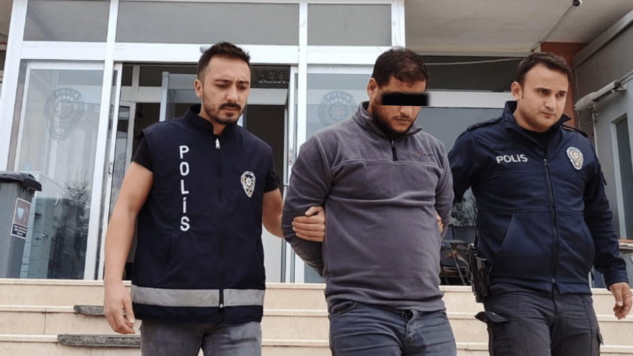 Eskişehir'de vatandaşı dolandıran sahte polis tutuklandı