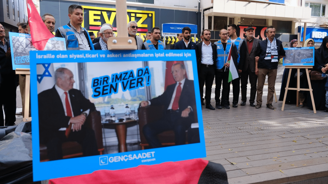 Saadet Partisi Eskişehir’de İmza Kampanyası Başlattı