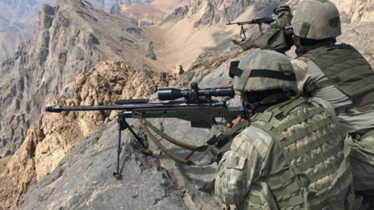 Savunma Bakanlığı duyurdu: 2 PKK'lı terörist daha teslim oldu