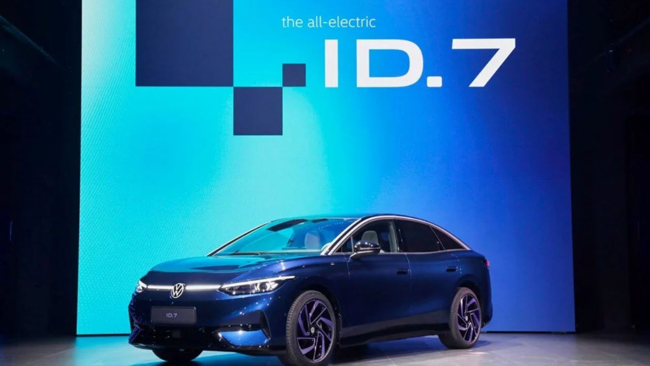 Volkswagen Jetta ve Passat'tan vazgeçiyor: Elektrikli ID.7 yollarda