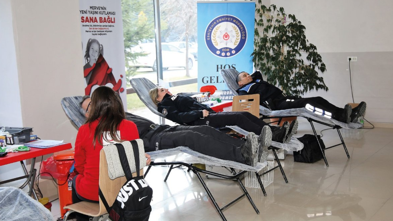 Eskişehir Emniyet Müdürlüğü'nde Kan Bağışı Kampanyası