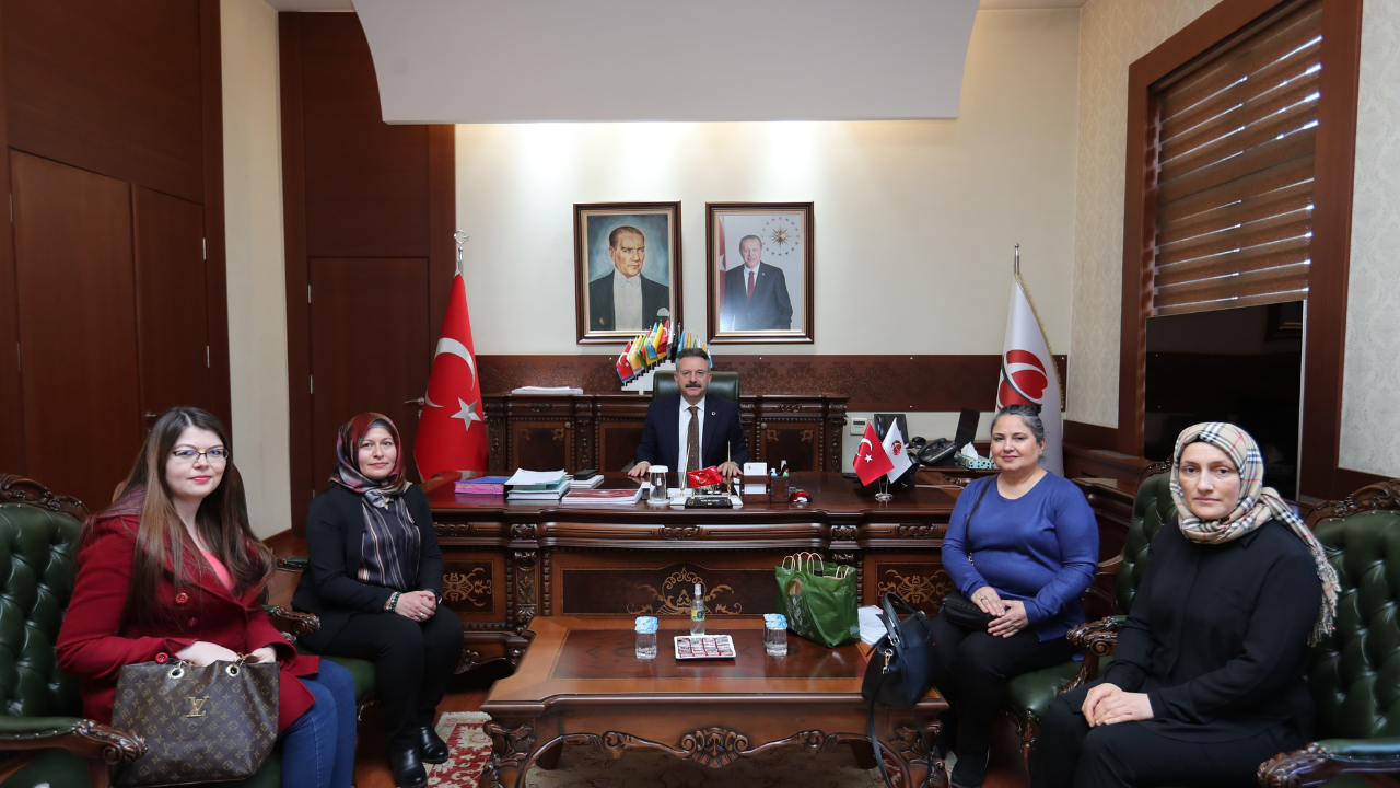 Kadın Kooperatif Başkanı Gür, Vali Aksoy ile bir araya geldi
