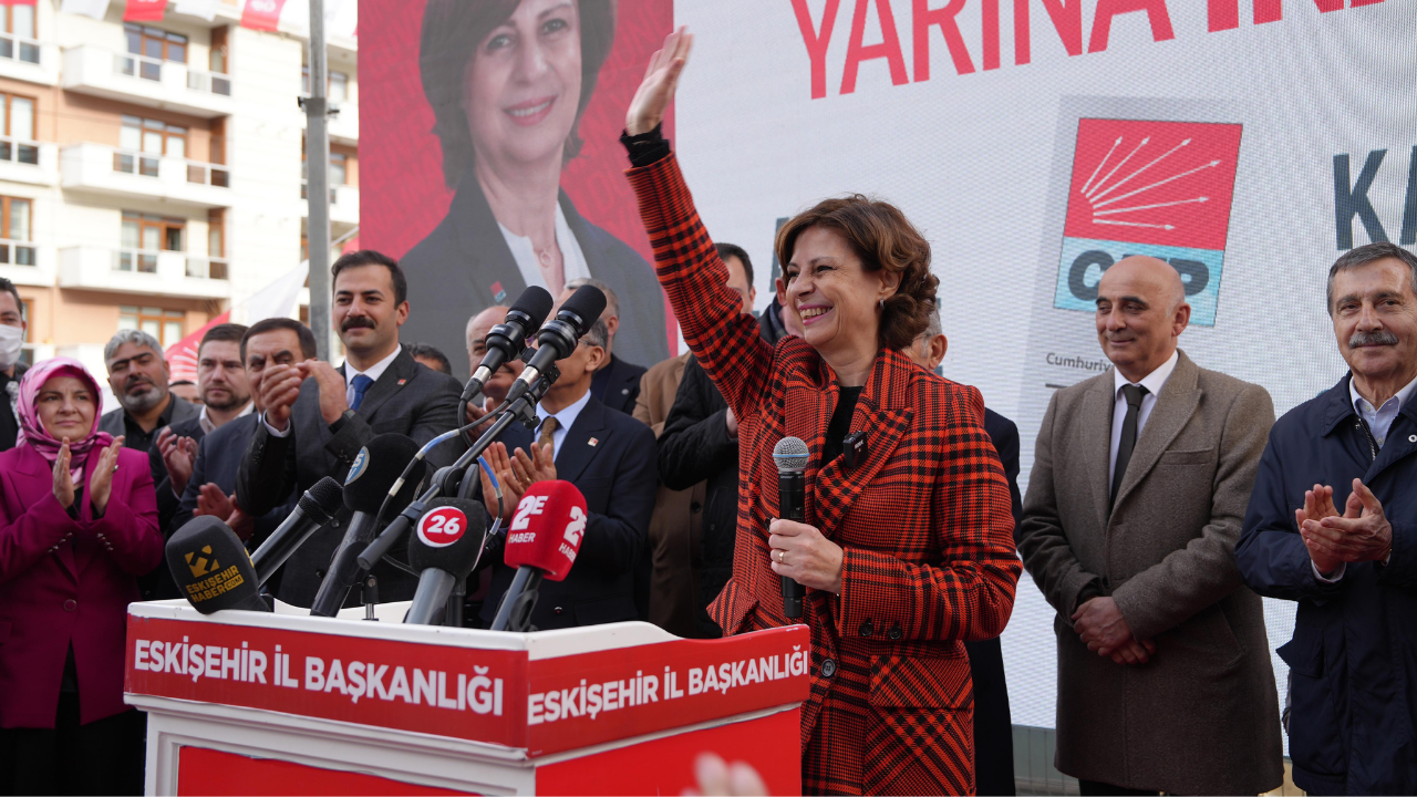 "Eskişehir'de sosyal belediyeciliğin öncüsü olarak hizmete devam edeceğiz"