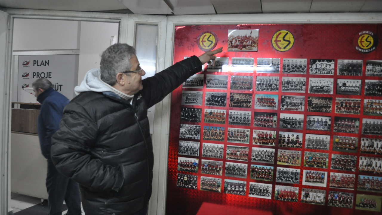 Eskişehirli işletmeci, Eskişehirspor sevdasını dükkanına yansıttı