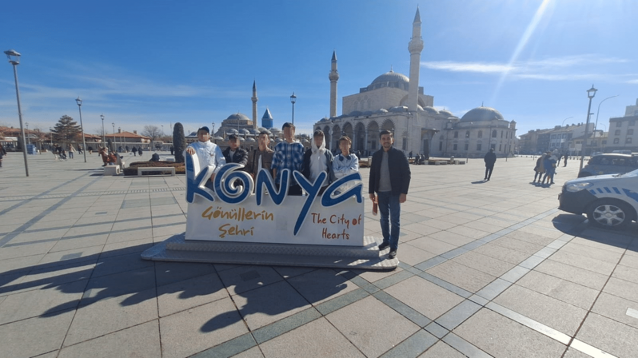 Eskişehirli öğrencilerden Konya ziyareti