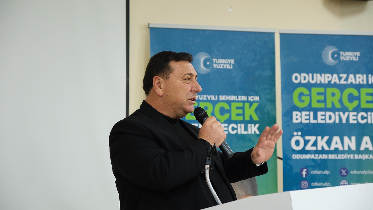 Özkan Alp: "Beylikova'ya gerçek belediyeciliği gösterdik"