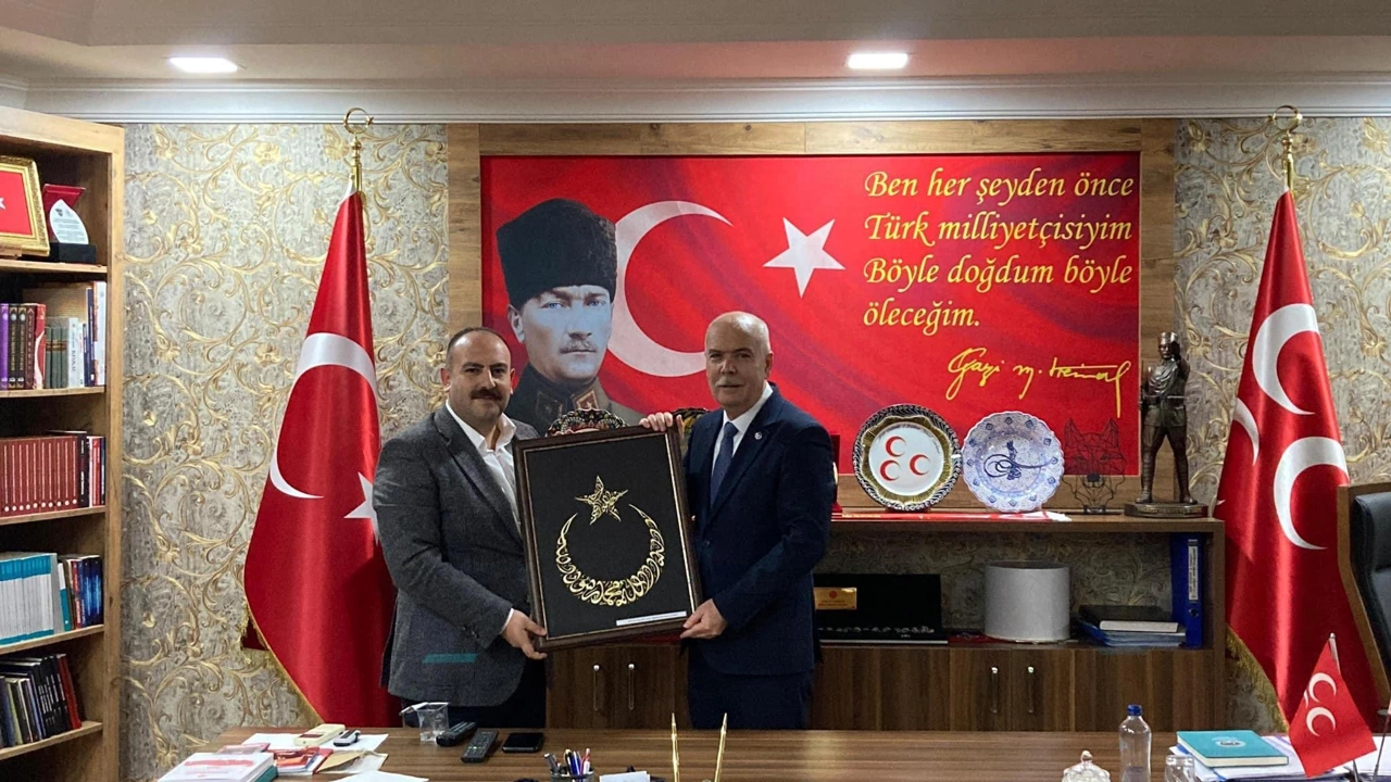 Serhat Hamamcı'dan MHP Eskişehir'e ziyaret