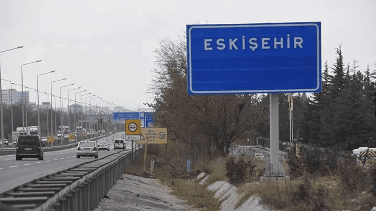 Eskişehir - Ankara yolundaki tabela en kısa sürede değişecek