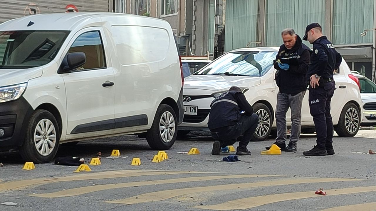Dehşet veren olay! Genç kadını sokak ortasında katletti
