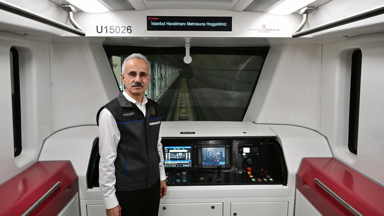 "Türkiye'nin en uzun ve en hızlı dünyanın da en uzunlarından biri olacak 69 km'lik bir ring hattını tamamlamış olacağız"