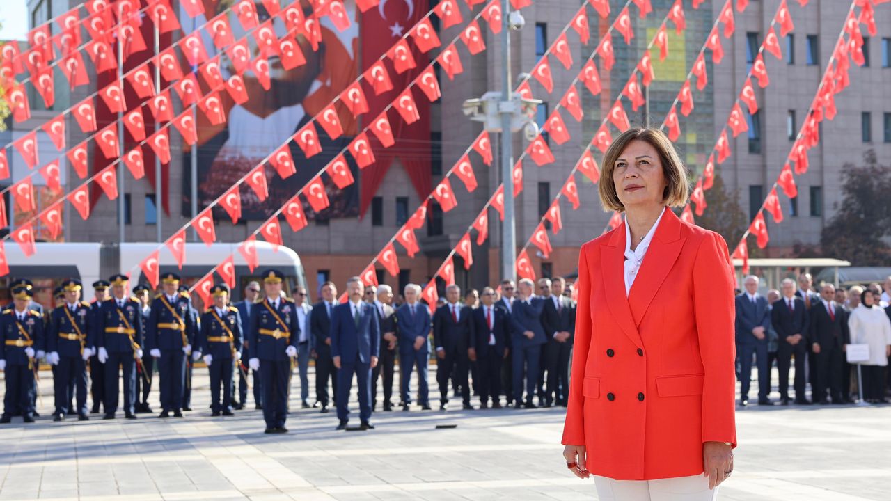 Başkan Ünlüce: “Birlik ve adaletle geleceğe yürüyoruz”