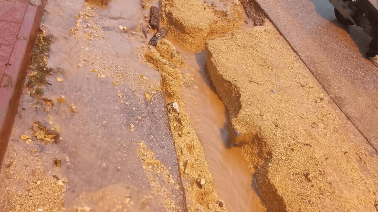 Eskişehir yol çöktü: Kazaya davetiye