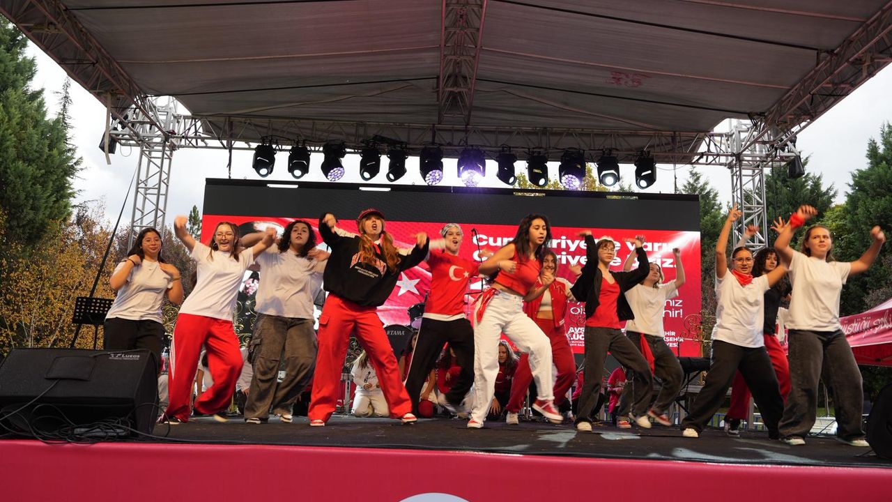 Cumhuriyet Bayramı Kentpark'ta kutlandı