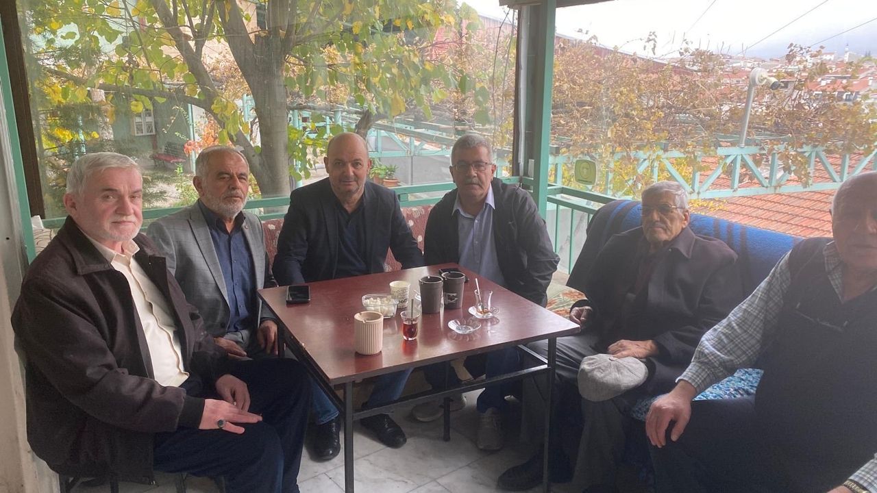 MHP Eskişehir İl Teşkilatı Şirintepe Mahallesi'ndeki vatandaşlarla bir araya geldi