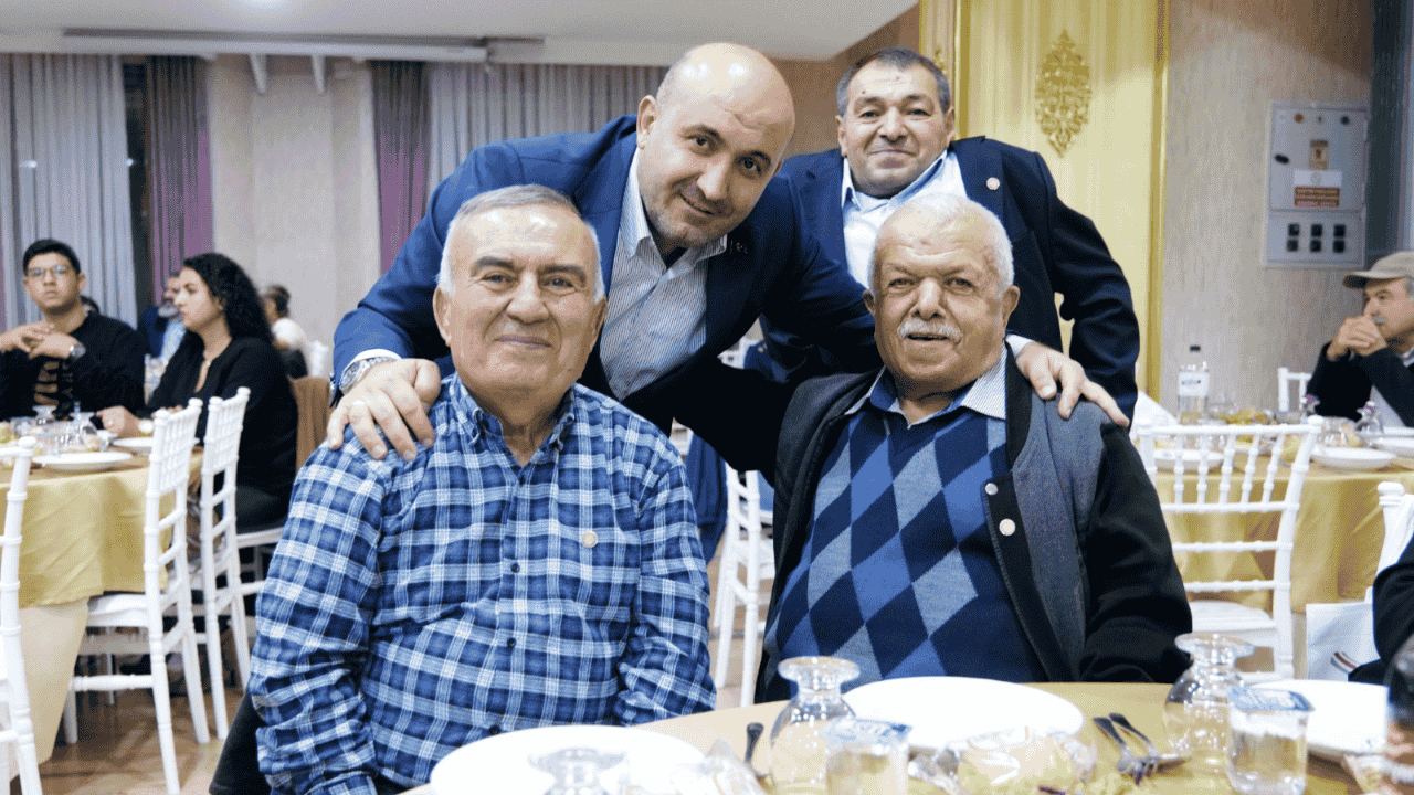 "Sevmek sadece lafla olmaz"