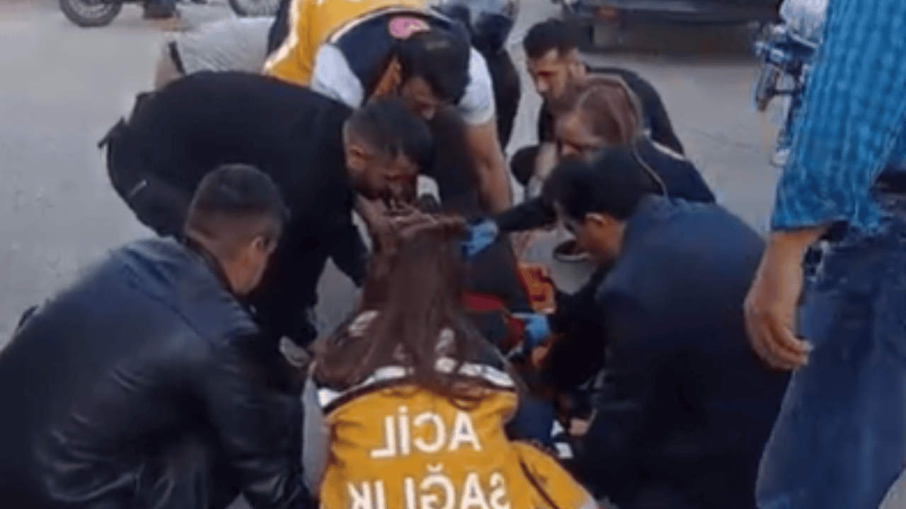 71 Evler Mahallesi'nde kaza: Yaralı sürücü için seferber oldular