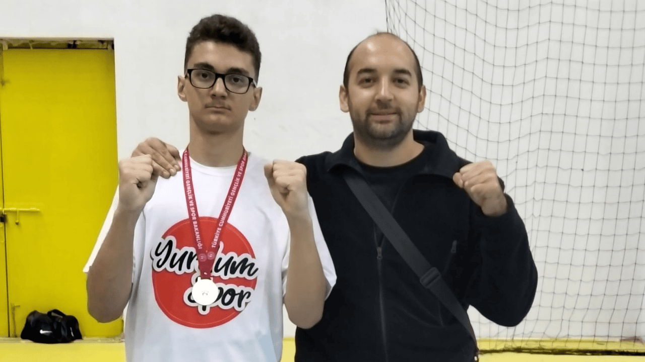 Kick Boks'ta şampiyonluk Eskişehir'in oldu