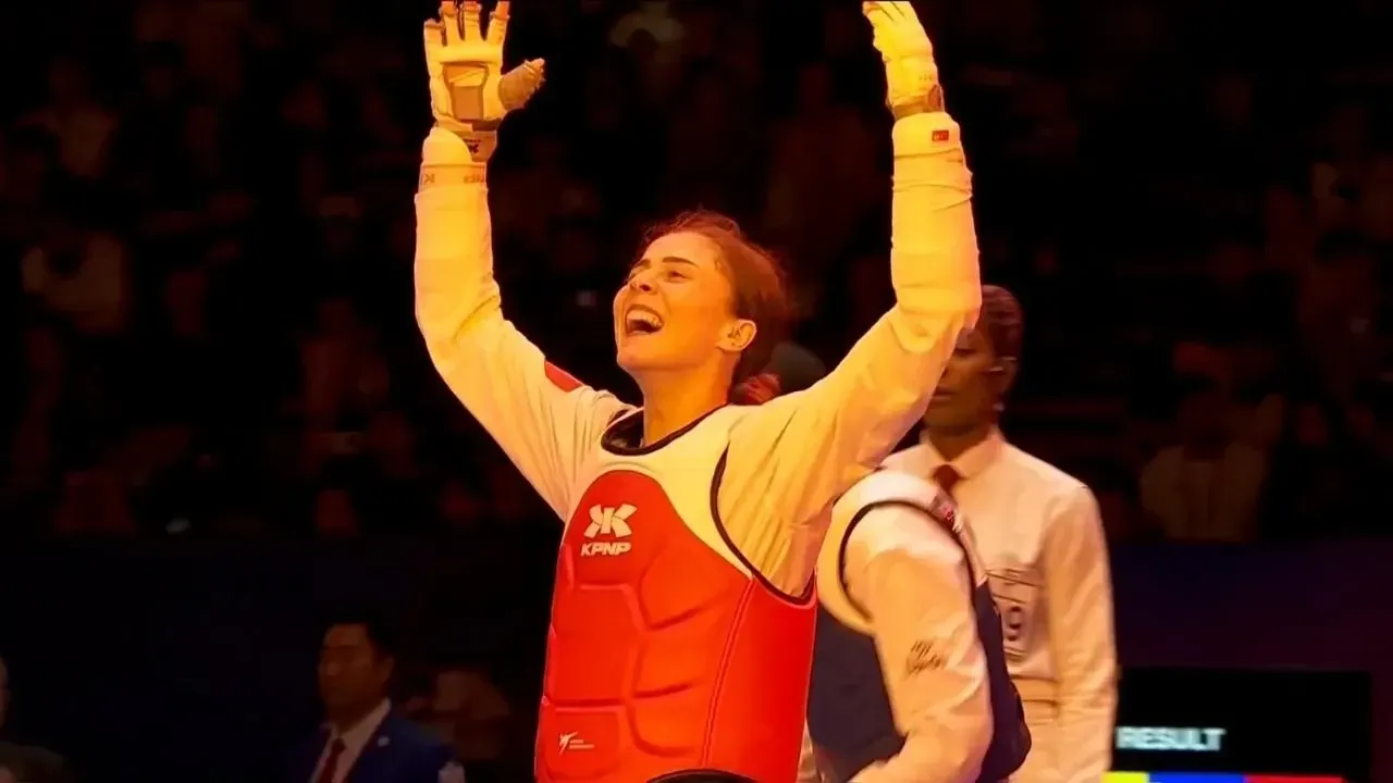 Milli tekvandocudan tarihi başarı: Üst üste ikinci kez dünya şampiyonu