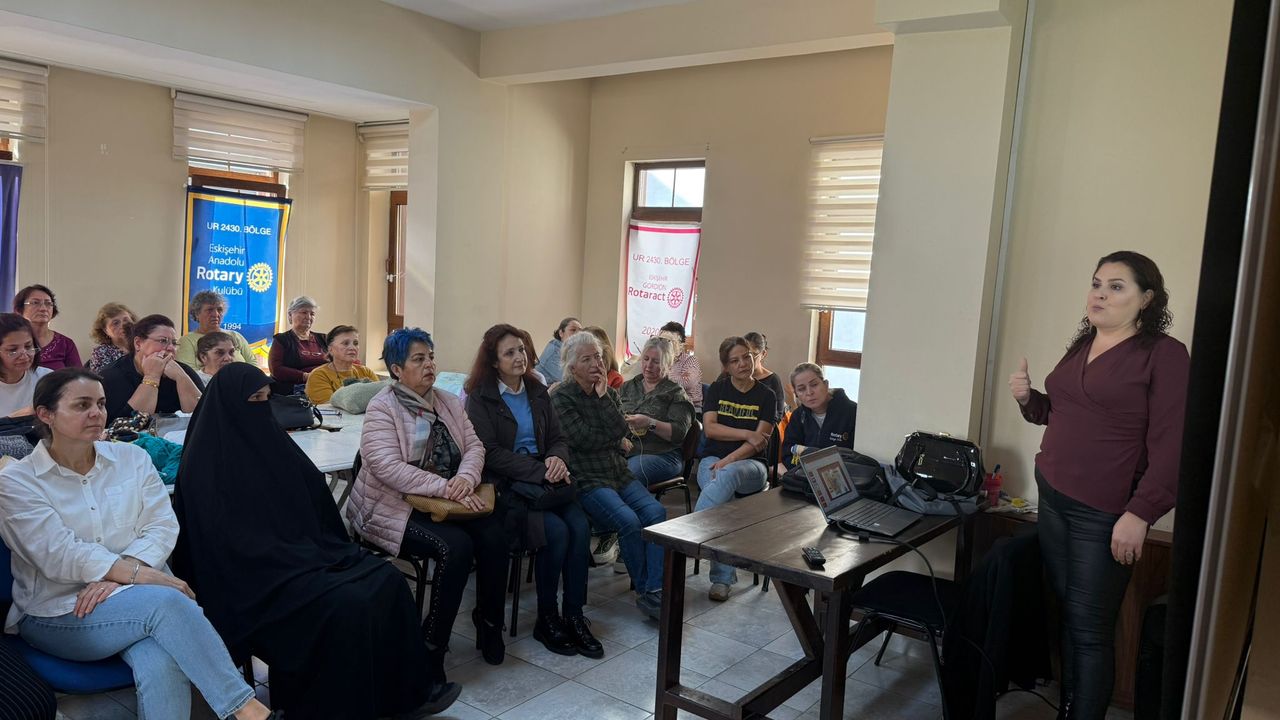 Odunpazarı Belediyesi'nden meme kanseri ve kadın sağlığı semineri