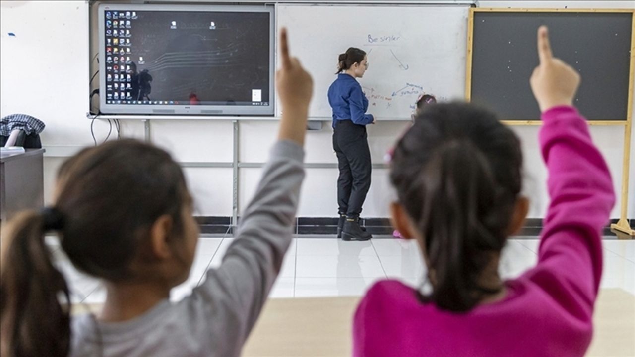 Geri sayım başladı! 15 bin sözleşmeli öğretmen ataması ne zaman olacak?