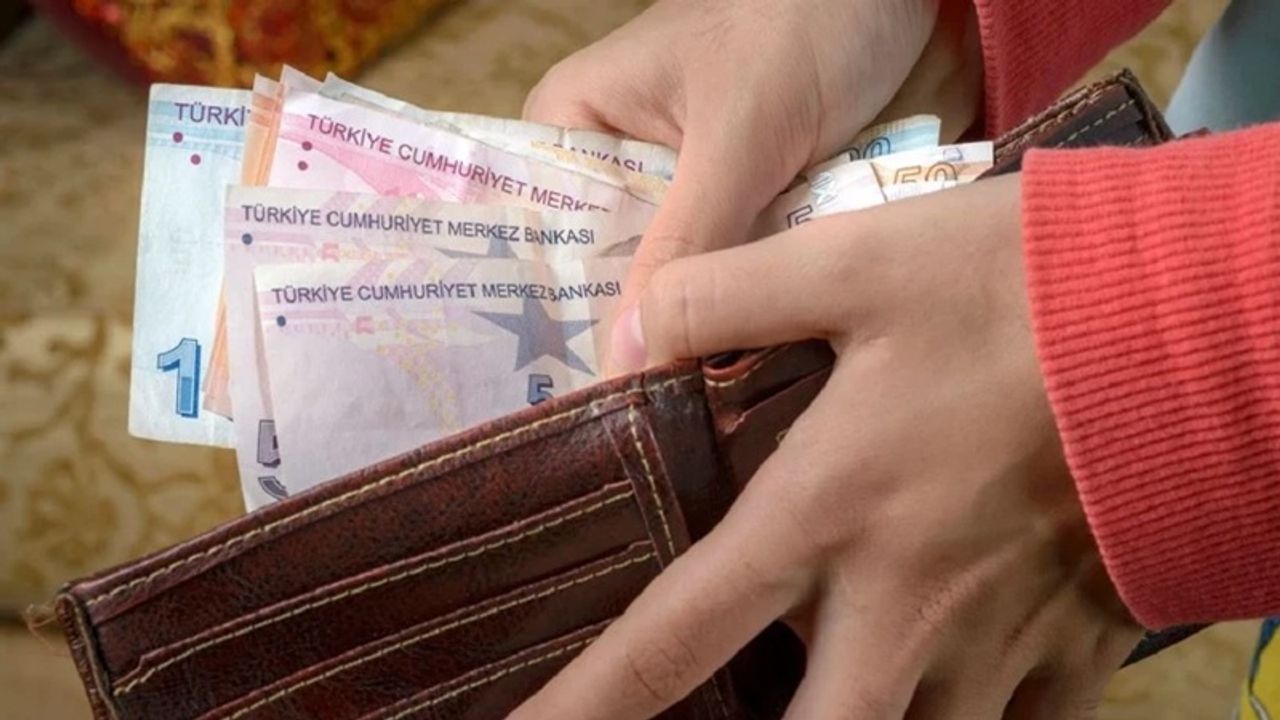 Yeni asgari ücret basına düştü: İşte herkesi şaşırtacak rakam