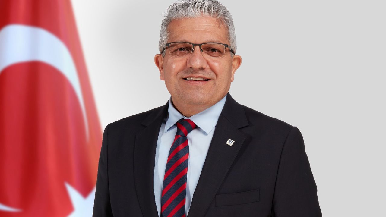 Nadir Küpeli: "Cumhuriyetimizin ışığında özgürce, gururla ve umutla nice 29 Ekimlerde buluşmak dileğiyle"