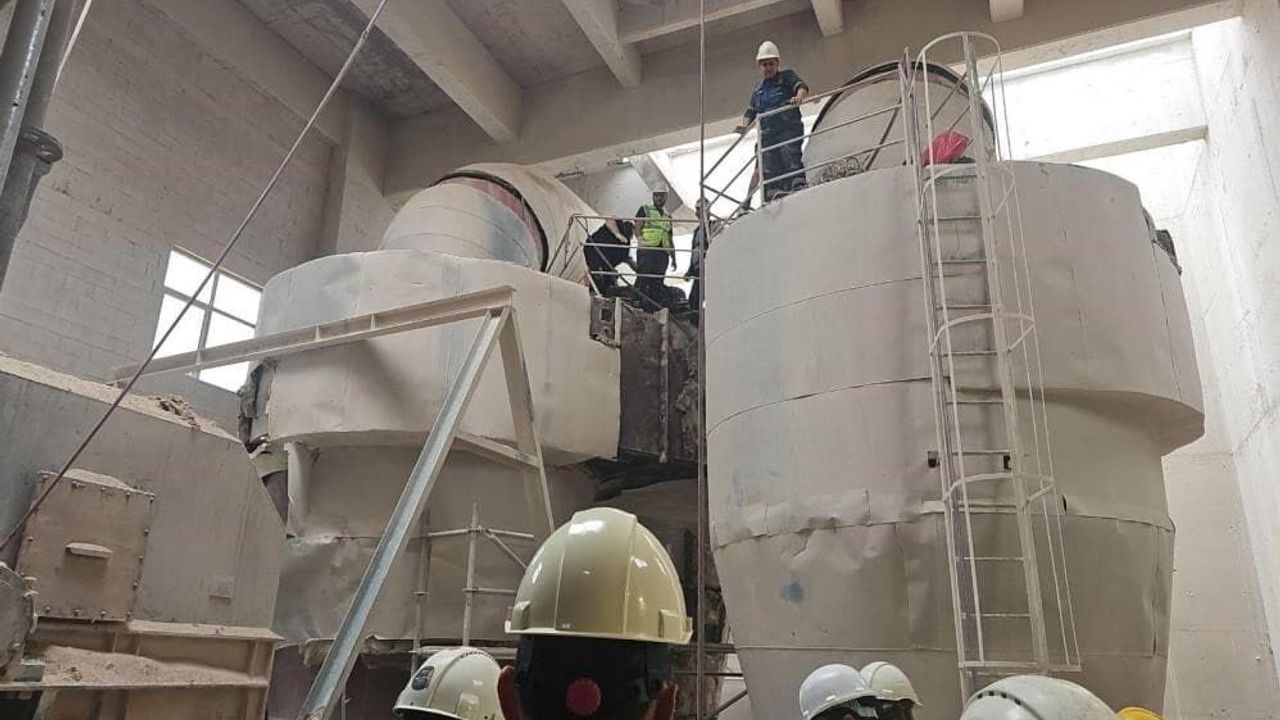 Çimento fabrikasında kazana düşen işçi feci şekild