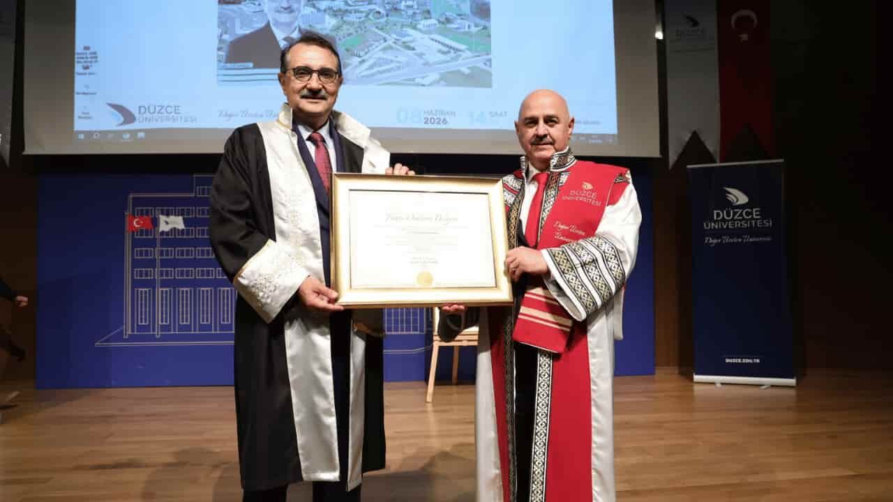 Fatih Dönmez'e fahri doktora ünvanı verildi