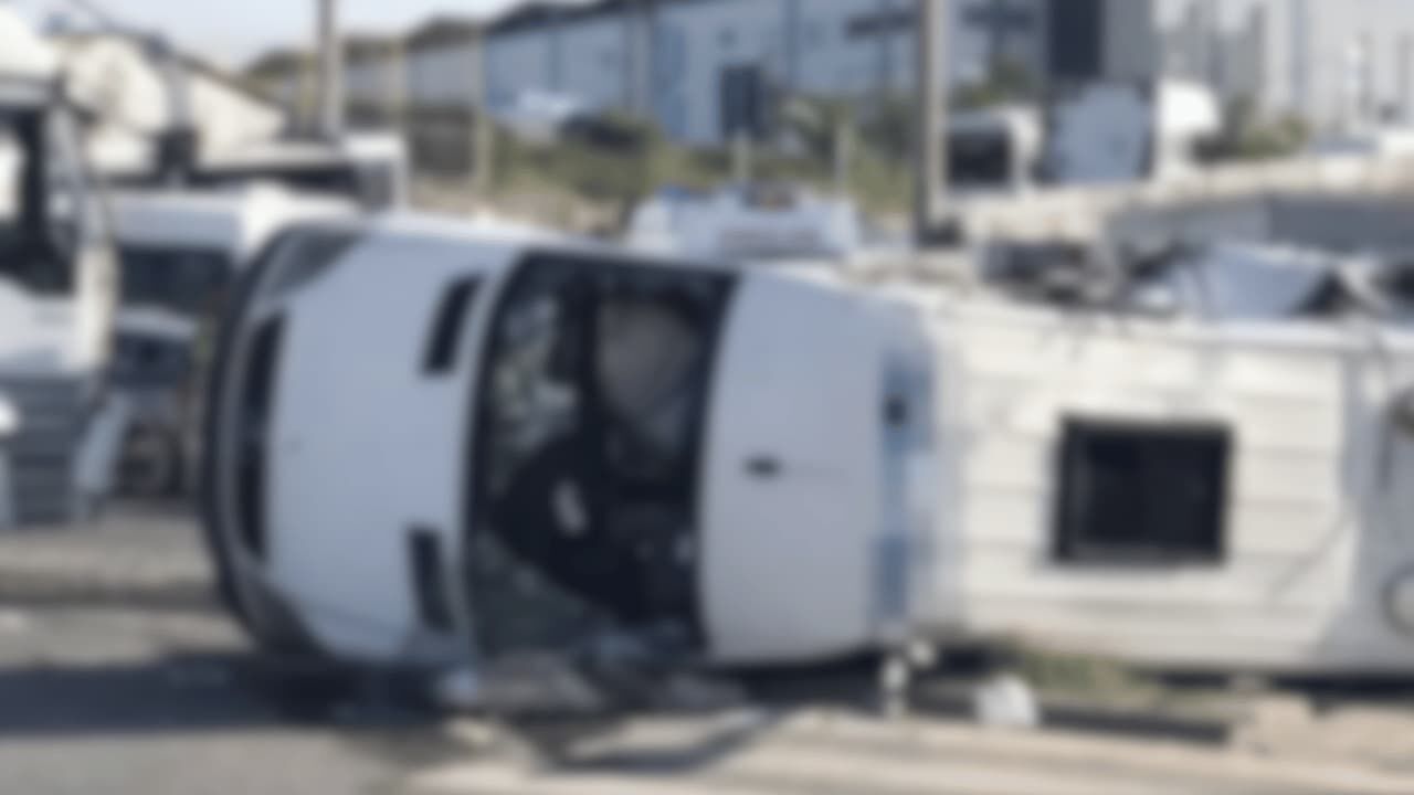 Eskişehir'de 2 servis aracı çarpıştı