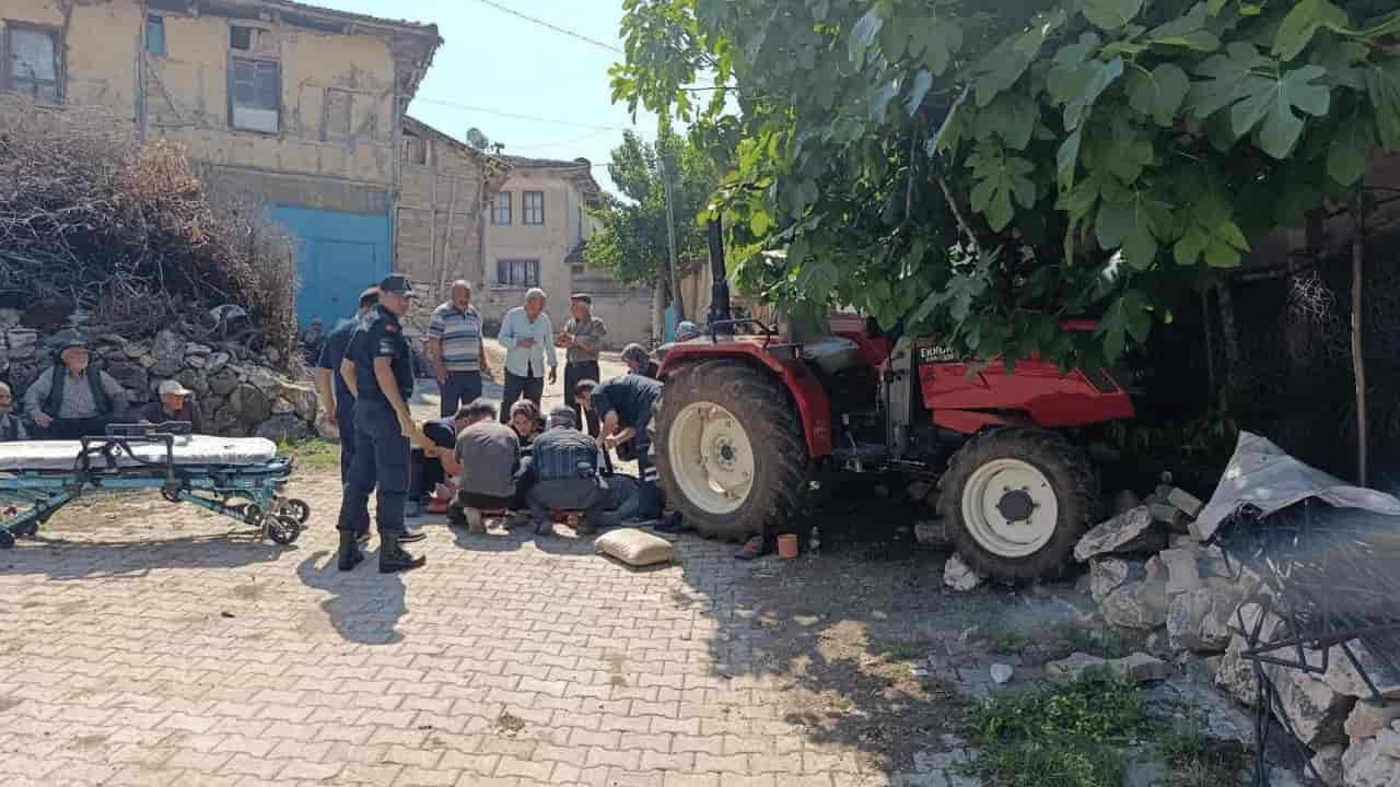 Kullandığı traktörden düşen sürücü hayatını kaybetti