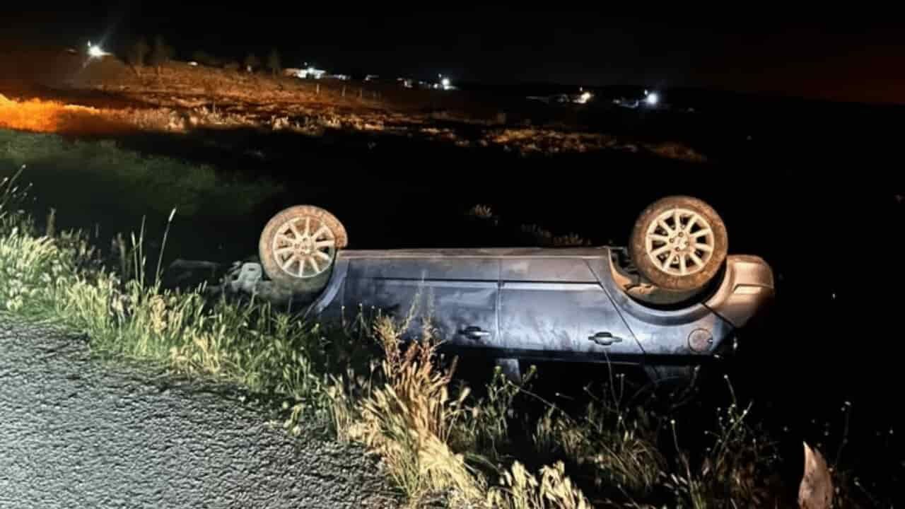 Eskişehir'de otomobil şarampole yuvarlandı