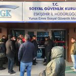 SGK önünde EYT kuyruğu metrelerce uzadı