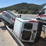 Sollamaya çıkan iki otomobil feci şekilde çarpıştı: Yaralılar var