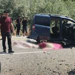 Araçlar kafa kafaya çarpıştı: Yol kan gölüne döndü