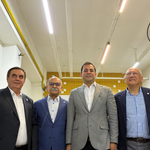 Eskişehir'de YENİ Parti'ye katılan başkanlar rozetlerini taktı