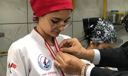 Bir altın da okul müdüründen