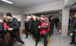 Vali  Ayyıldız'ın ayni yardım merkezine ziyareti