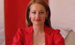 Ebru Sungar milletvekili aday adaylığını duyurdu