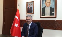 ''Başımızın tâcı büyüklerimiz''