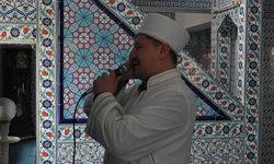 Ezan yarışması birincisi imam sesiyle namaza teşvik ediyor