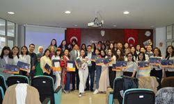 Kazakistan’dan gelen staj öğrencileri sertifikalarını aldı