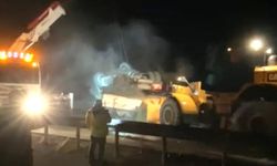 Kimyasal madde yüklü tır devrildi, bir kişi yaralandı